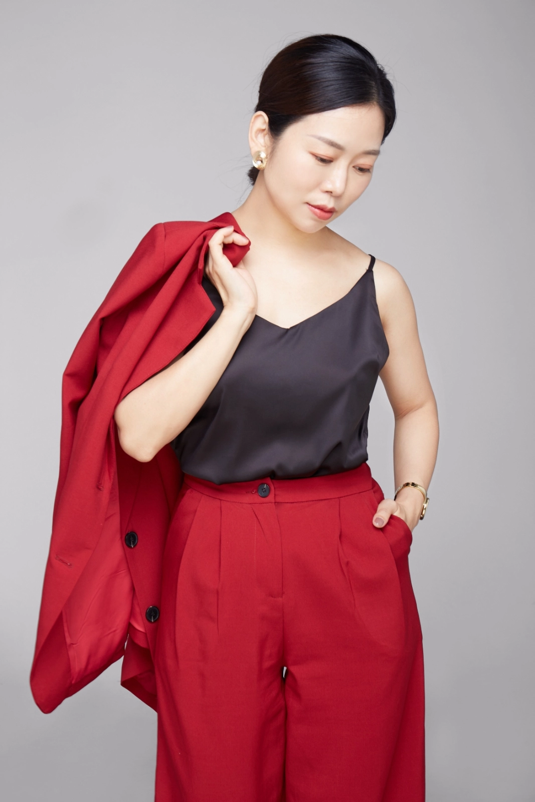 Ms. Shirley - Founder of TLSTAGE