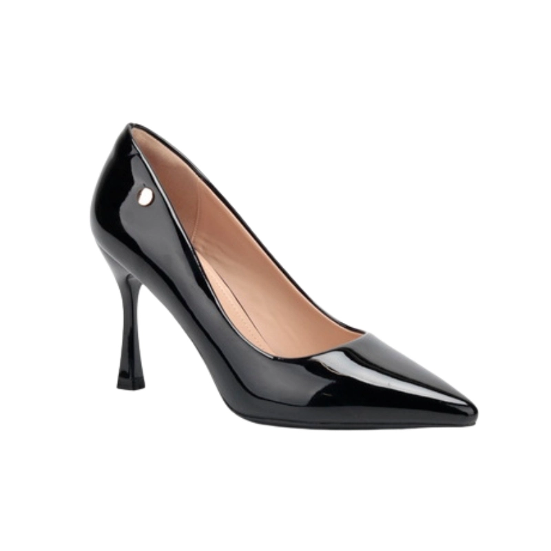 Classic and professional women's pump shoes